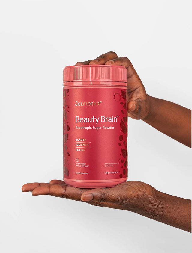 Hands holding Beauty Brain® Super Powder