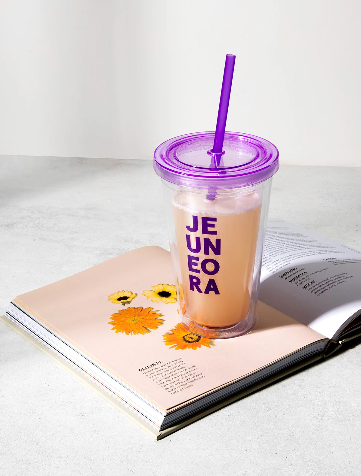 Jeuneora tumbler cup for cold drinks with magazine